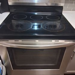30" Electric Stove