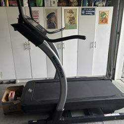 Treadmill 