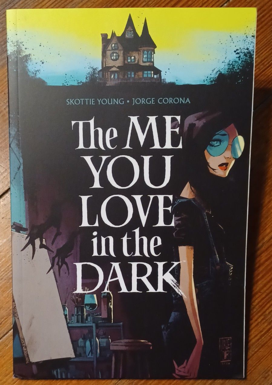 Paperback Book The Me You Love In The Dark Young Corona