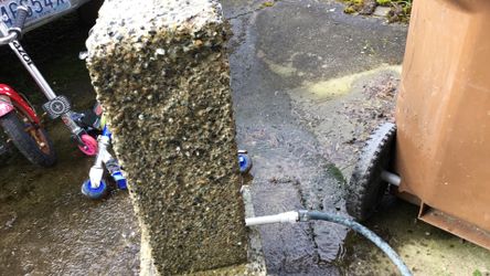 32 inch high fountain concrete needs pump never used