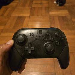 Nintendo Switch Pro Controller