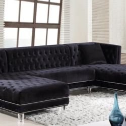 Moda Black Velvet 3pc. Sectional

