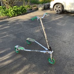 Trikke Carving Scooter