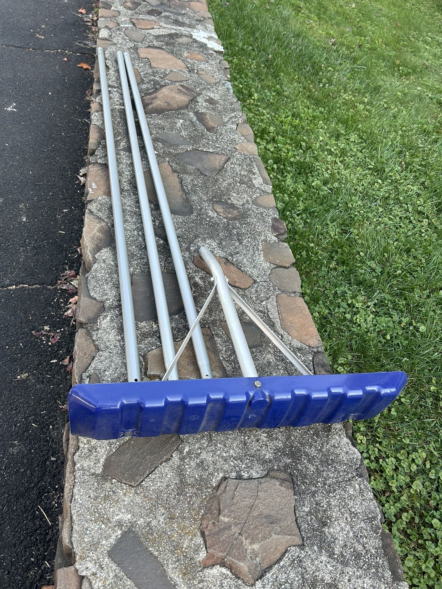 Roof Rake New Not Used Asking$50.00 Or Best Offer Local Pick Up Only.