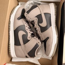 Nike Dunk High “Fossil Stone” Sz 8W/6.5M