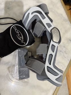 DonJoy Knee Brace with Accessories
