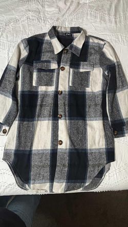 Woman's Plaid Flannel Shirt