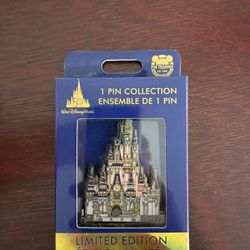Disney World 50th Anniversary Jumbo Cinderella Castle Hinged Pin Limited Edition