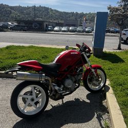 2005 Ducati Monster S2R