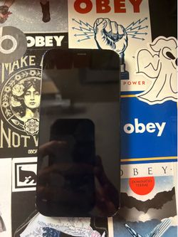 iPhone 12 (64GB)