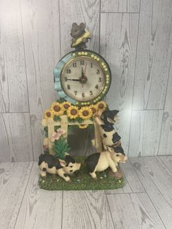 Pig Farm Quartz Clock