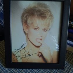 Lorrie Morgam  8 × 10