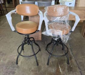 new assembled 2-Piece Modern Industrial Bar Stool with Backrest, Armrests, Footrest - Flexible Swivel Seat & Adjustable Height 21.7"-25.6" - Soft Cush