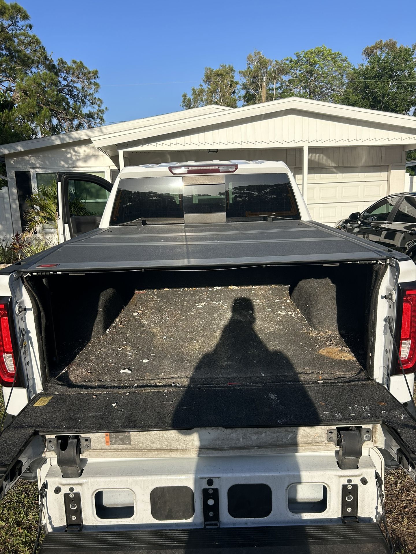Flush Truck Bed Cover