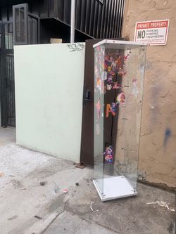 Glass case cabinate