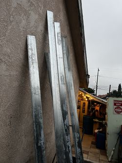 Ive Have (11)corner flashings Asking 25 Dollars Each