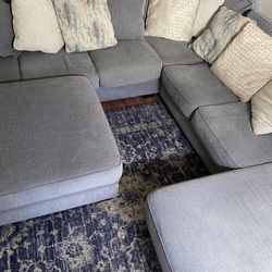 5- Piece Performance Fabric Sectional With Chase And  Oversized Ottoman 