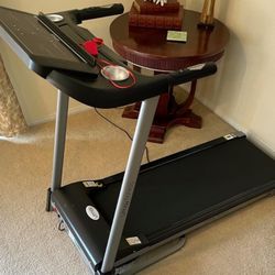 COMPACT/FOLDABLE TREADMILL