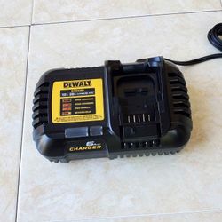 DeWALT Fast Charger 6Amp