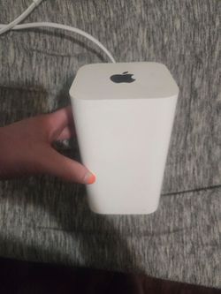 Apple AirPort Time Capsule / AirPort Extreme Wi-Fi Router with Power Cord