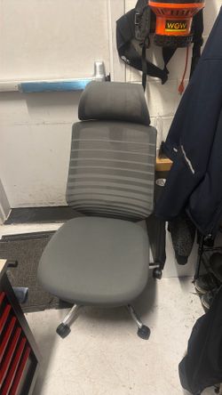Ergonomic Office Chair branch like new