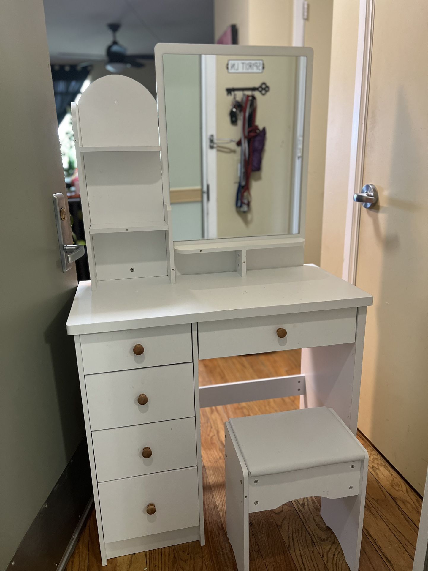 FUFU&GAGA Vanity Set with Mirror, Makeup Vanity Dressing Table with 5 Drawers, Shelves, Dresser Desk and Cushioned Stool Set (White)