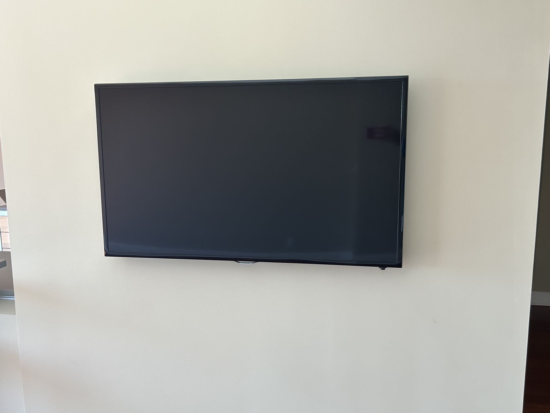 Mount TVs