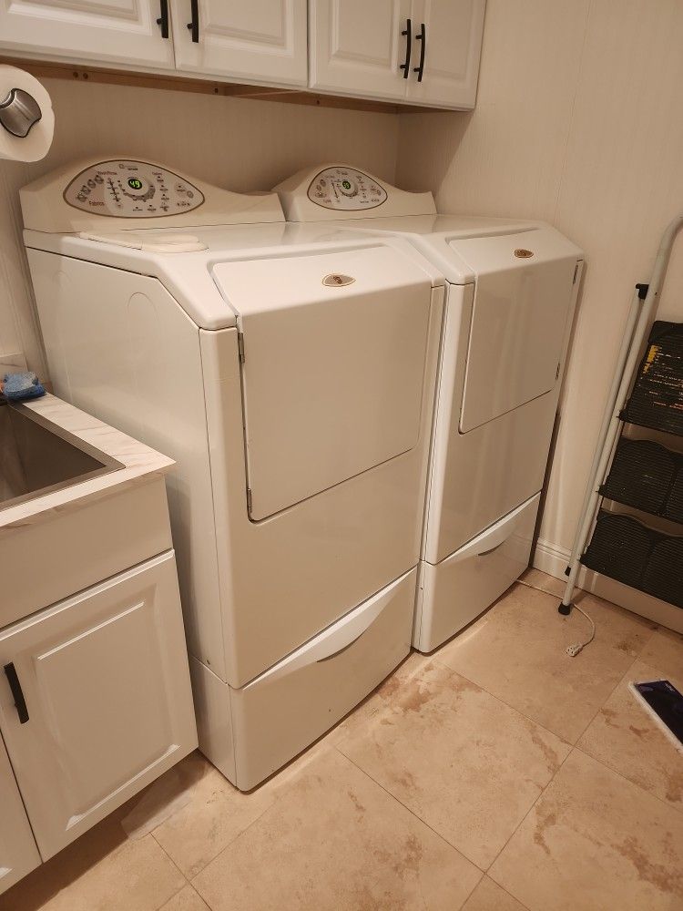 Maytag Washer And Dryer