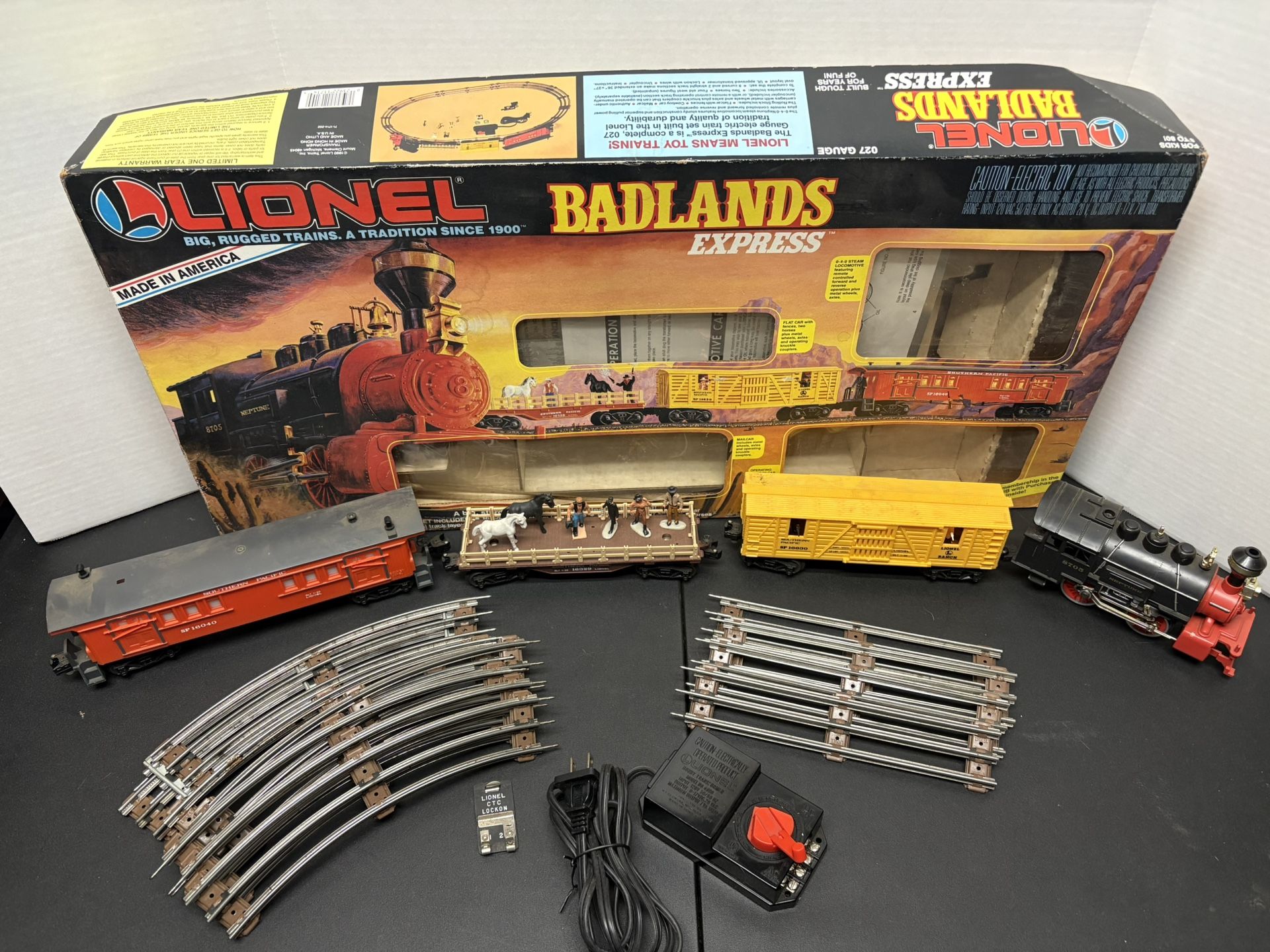 Lionel Badland Express Train Set