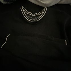 Nike black sweatshirt 