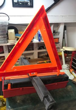 Road triangle reflectors, three