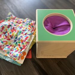 Lovevery Magic Tissue Box The Senser Play Kit 5-6Mo Montessori Wood w 7 Tissues