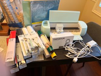 Cricut Explore 3 cutting machine with accessories