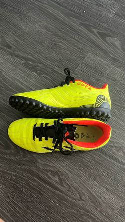 Adidas Shies kids size 4.5