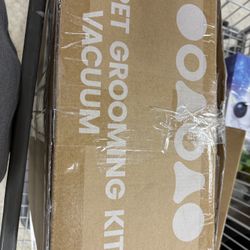 Pet Grooming, Kit And Vacuum
