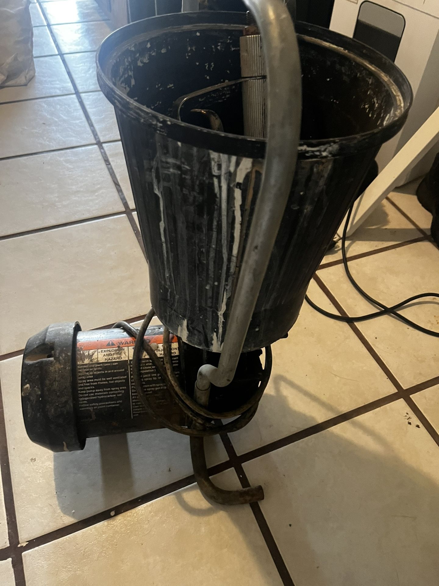 Hopper/Sprayer thingy