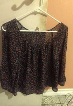 Female size M flower shirt