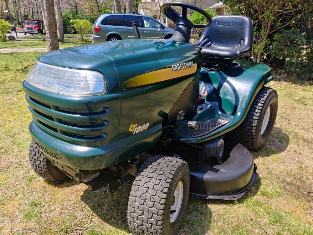 CRAFTSMAN LT 1000,20 HP V- TWIN ENGINE,42" DECK