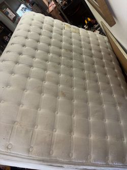 Queen size mattress and reach in dresser