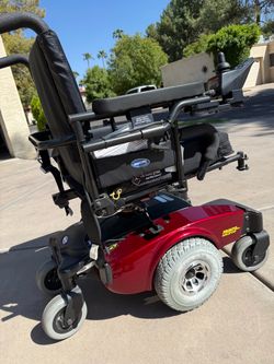 Wheelchair Electric Pronto M61  Sure Step needs new  battery