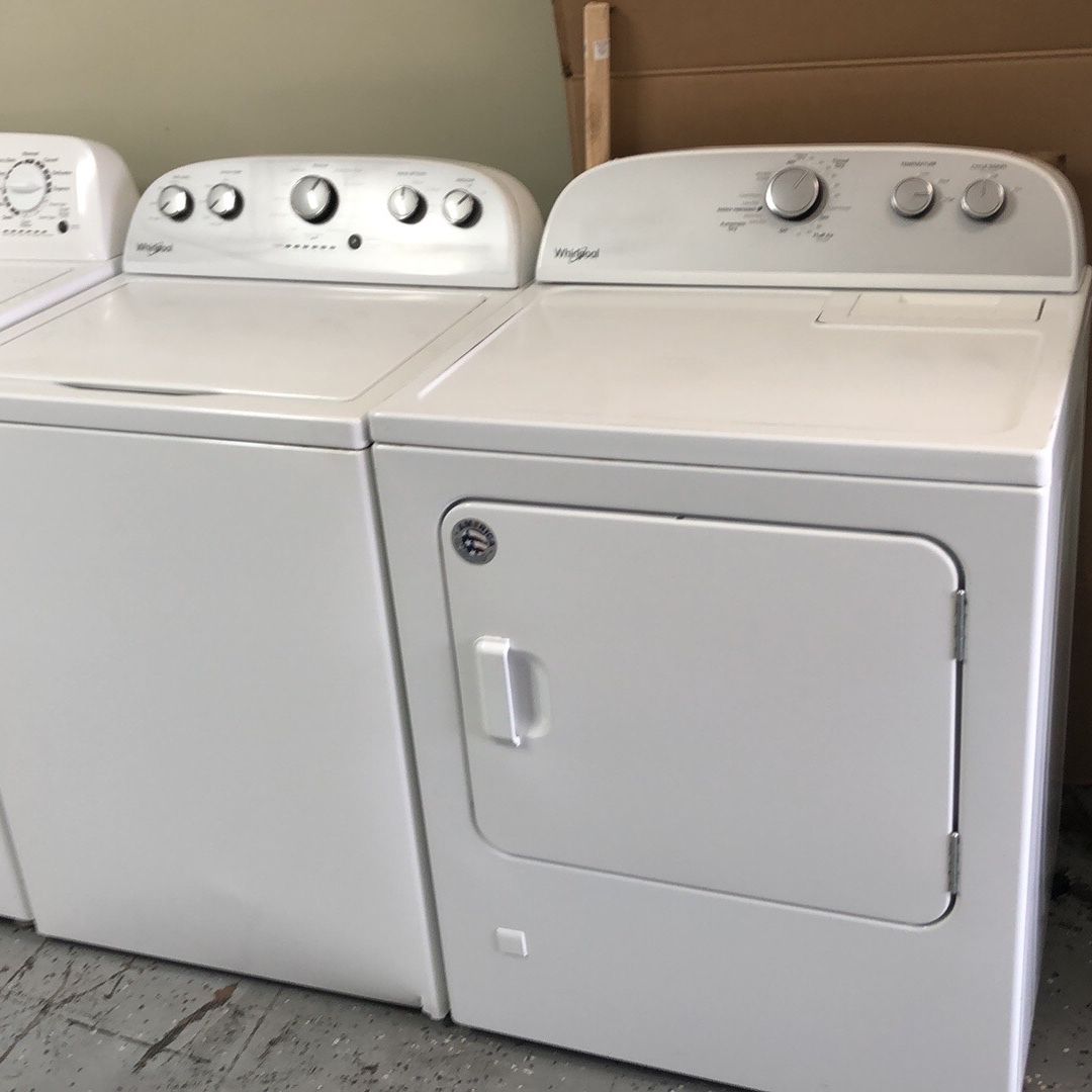 Whirlpool He Top Load Washer And Gas Dryer Set In White