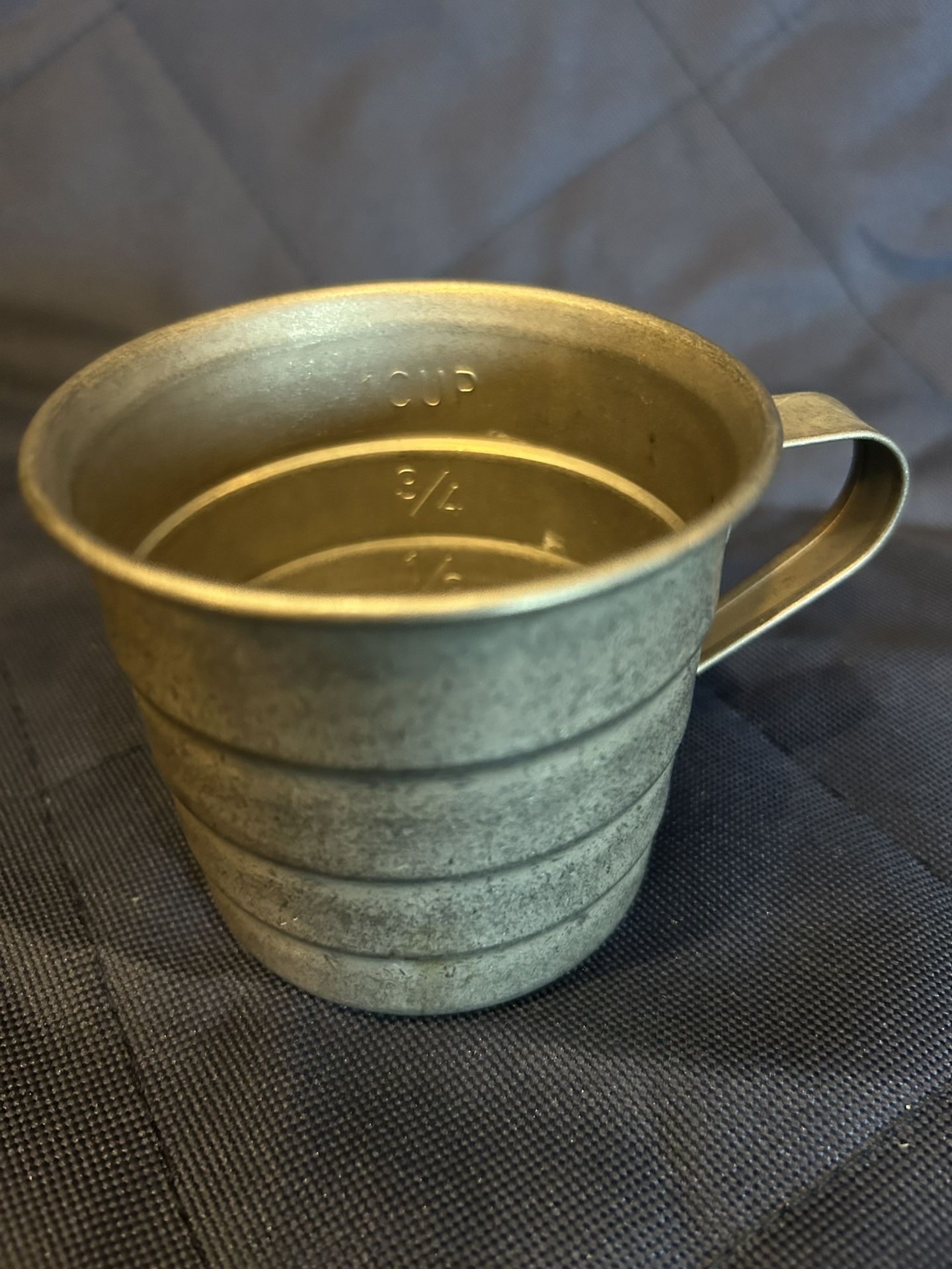 Pewter Measuring Cup With Handle 