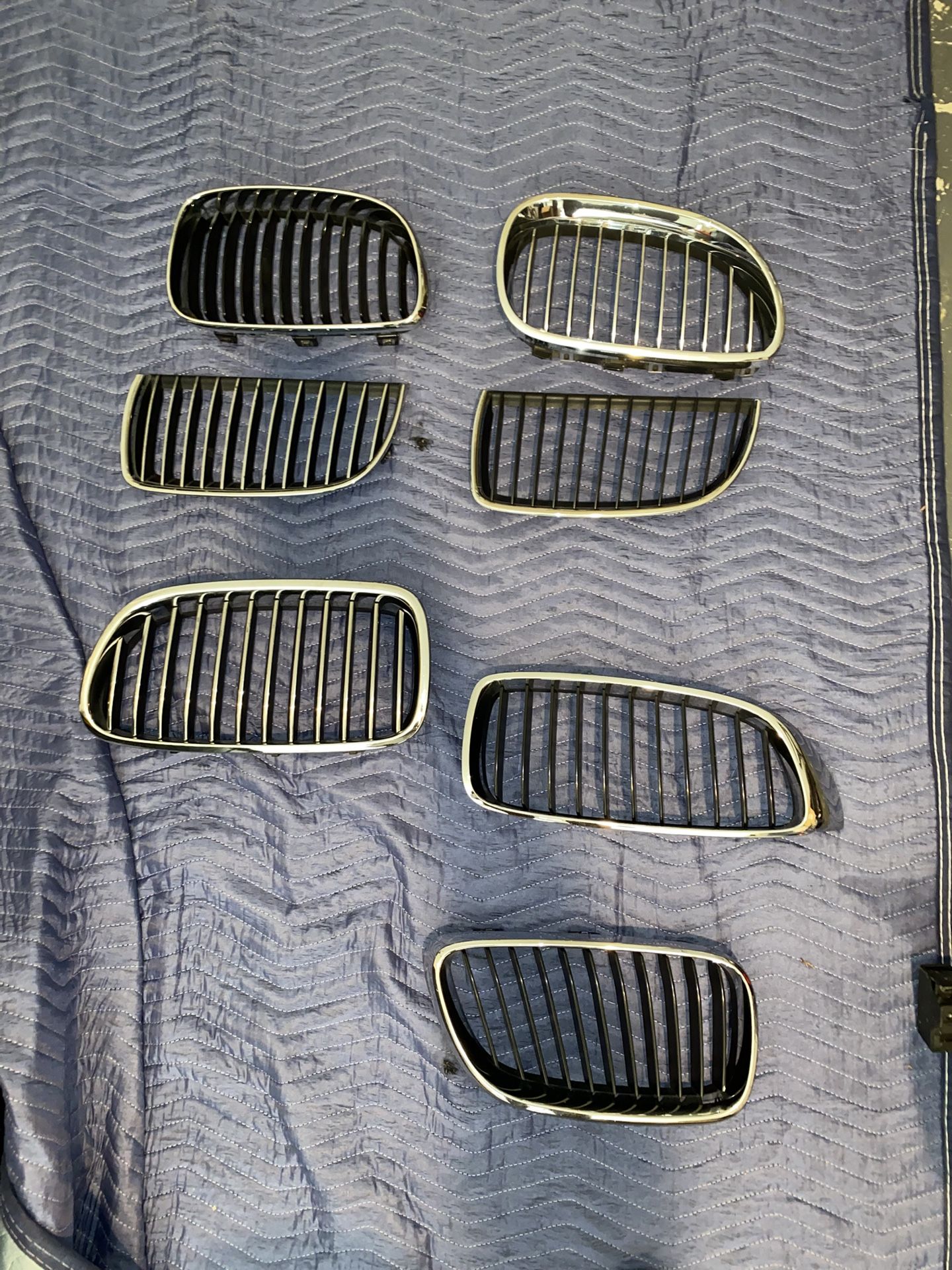 04-13 BMW E90 Front Grill Trim OEM #224059-10