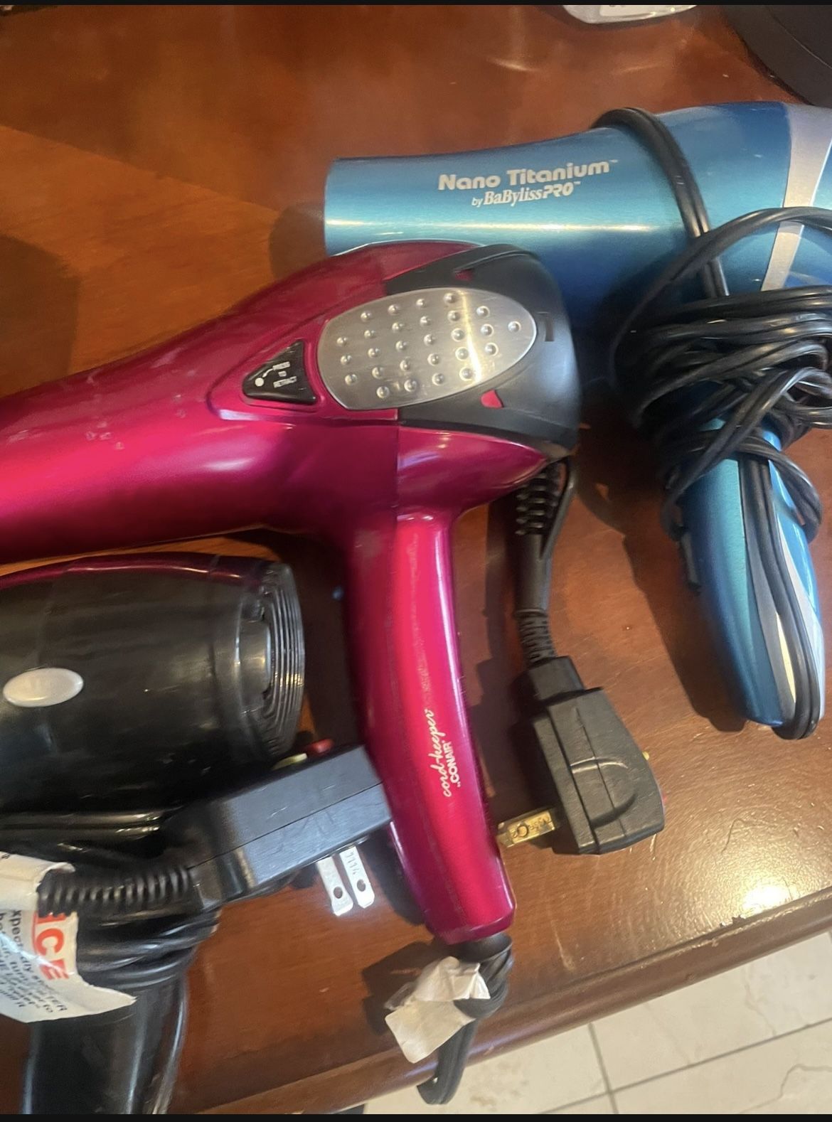 Secadoras de pelo. (hair dryers)