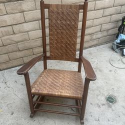 Rocking Chair 