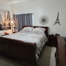 600. Firm. Cal King Bed