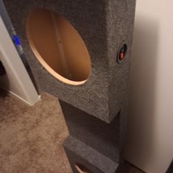 Subwoofer box