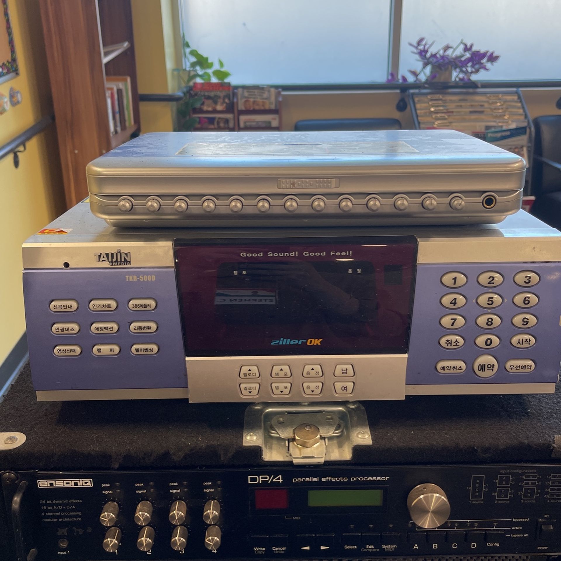 Karaoke Machine TKR-500 D Taijin media