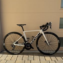 Road Bike Ventum racing NS1 XS (Like New)