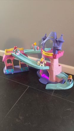 Disney Princess Klip Klop Stable